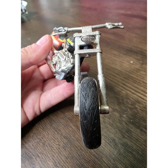 Matchbox - Harley Davidson - 1:64 Diecast Motorcycle Marines 25 Chopper - Picture 9 of 16